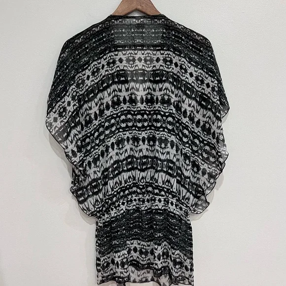 Badgley Mischka Black and White Beaded Oversized V-neck Swim Coverup Top, Small - Picture 8 of 11